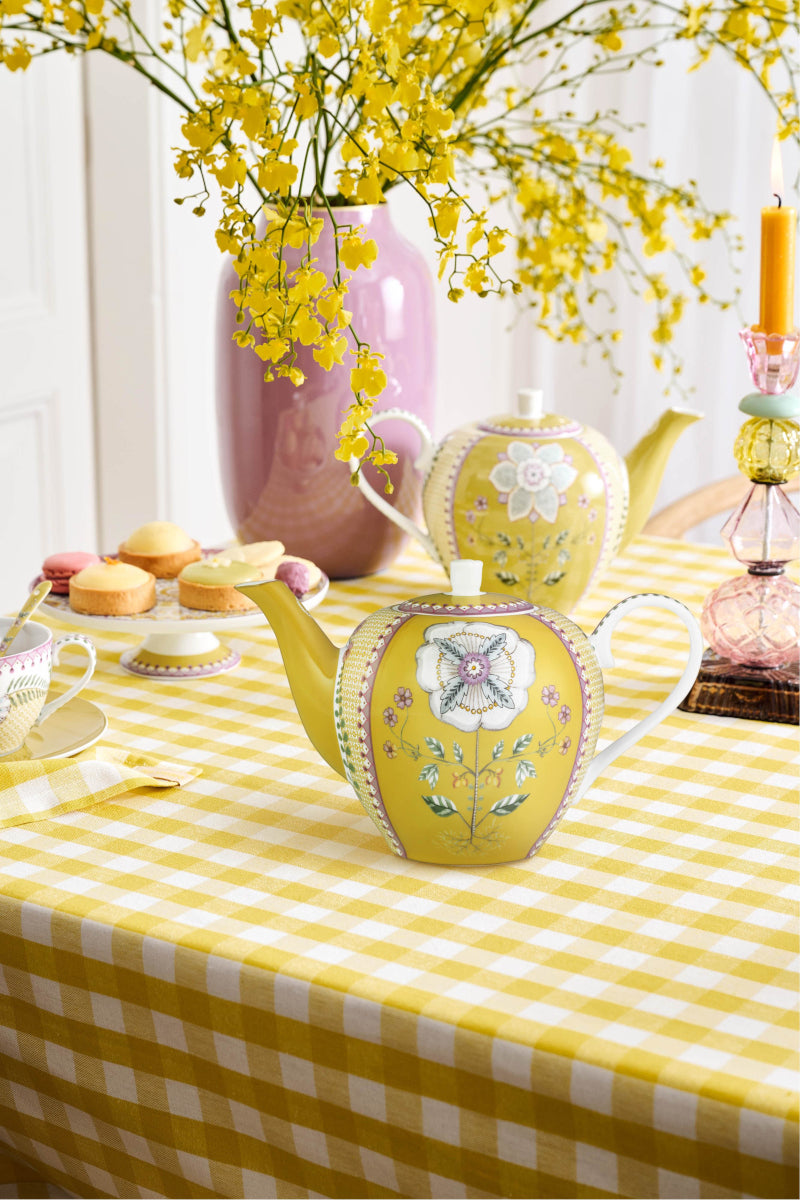 PIP STUDIO Lily&Lotus Tiles Yellow Large Teekanne 1,6l Lifestyle1