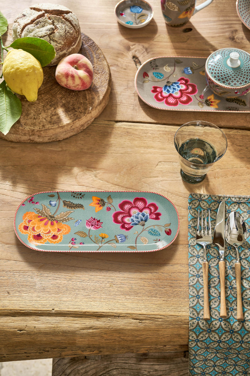 PIP STUDIO Blooming Tales Fantasy Blue Kuchenplatte 33,3x15,5cm Lifestyle