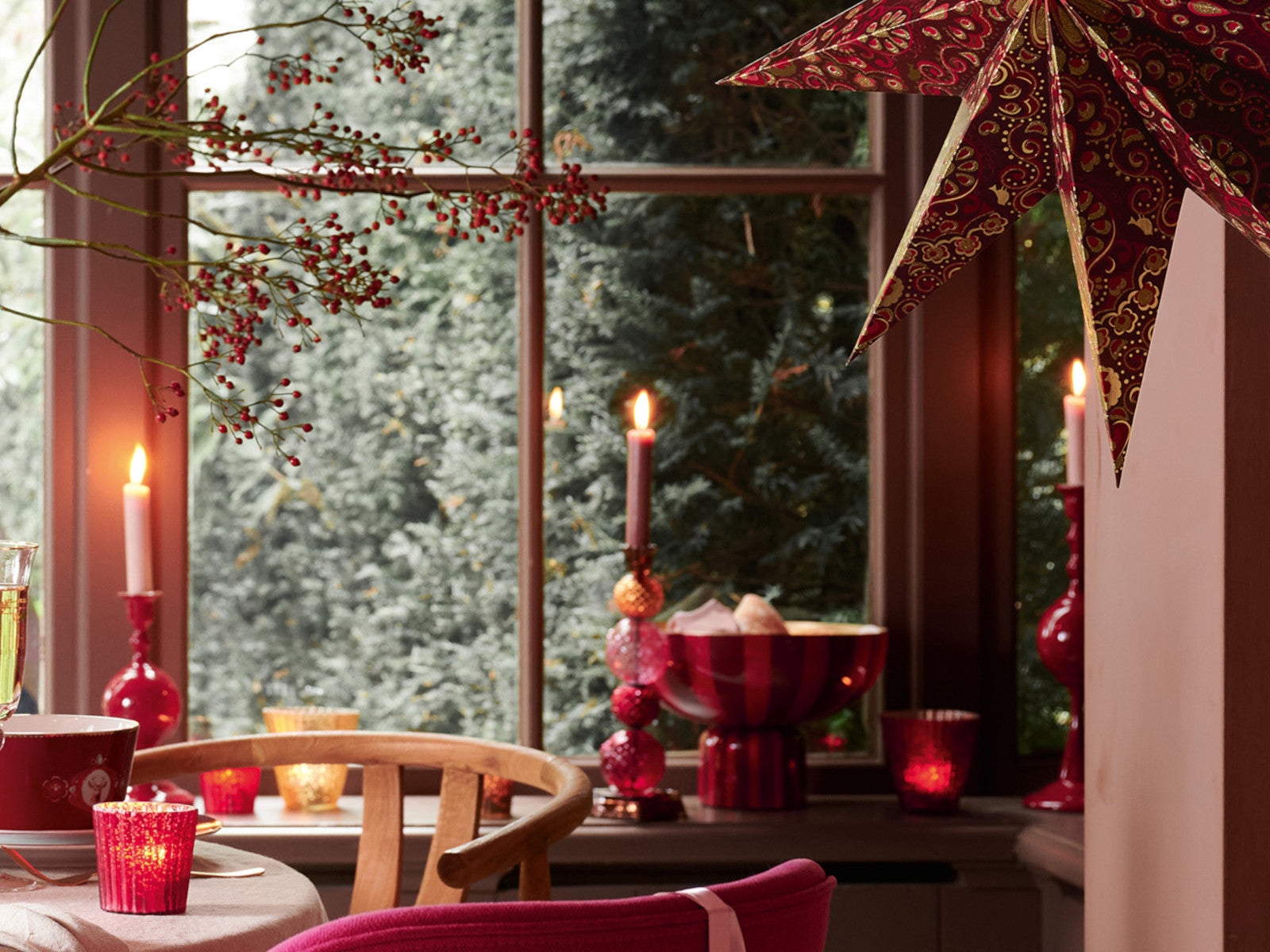 PIP STUDIO Metall Schale dunkelrot 30x20cm Lifestyle 2