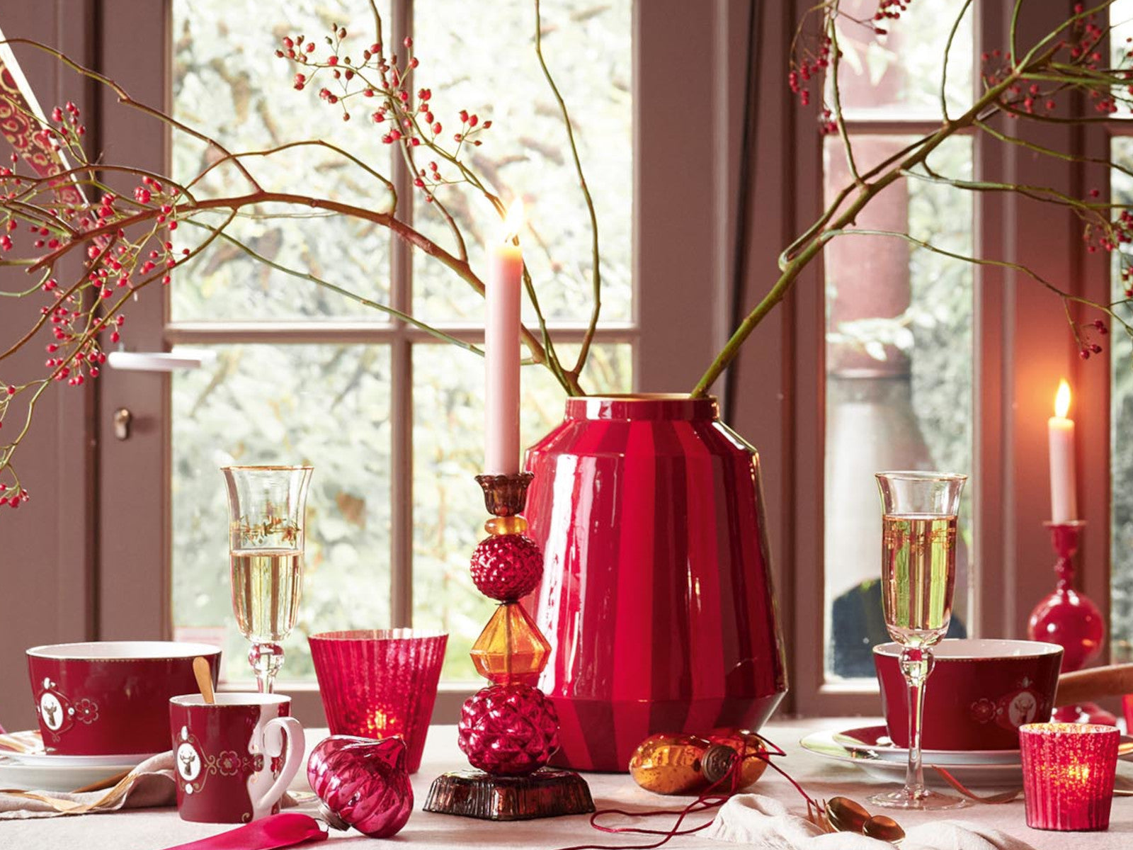 PIP STUDIO Love Birds Kerzenhalter rot/gelb 23,5cm Lifestyle 1