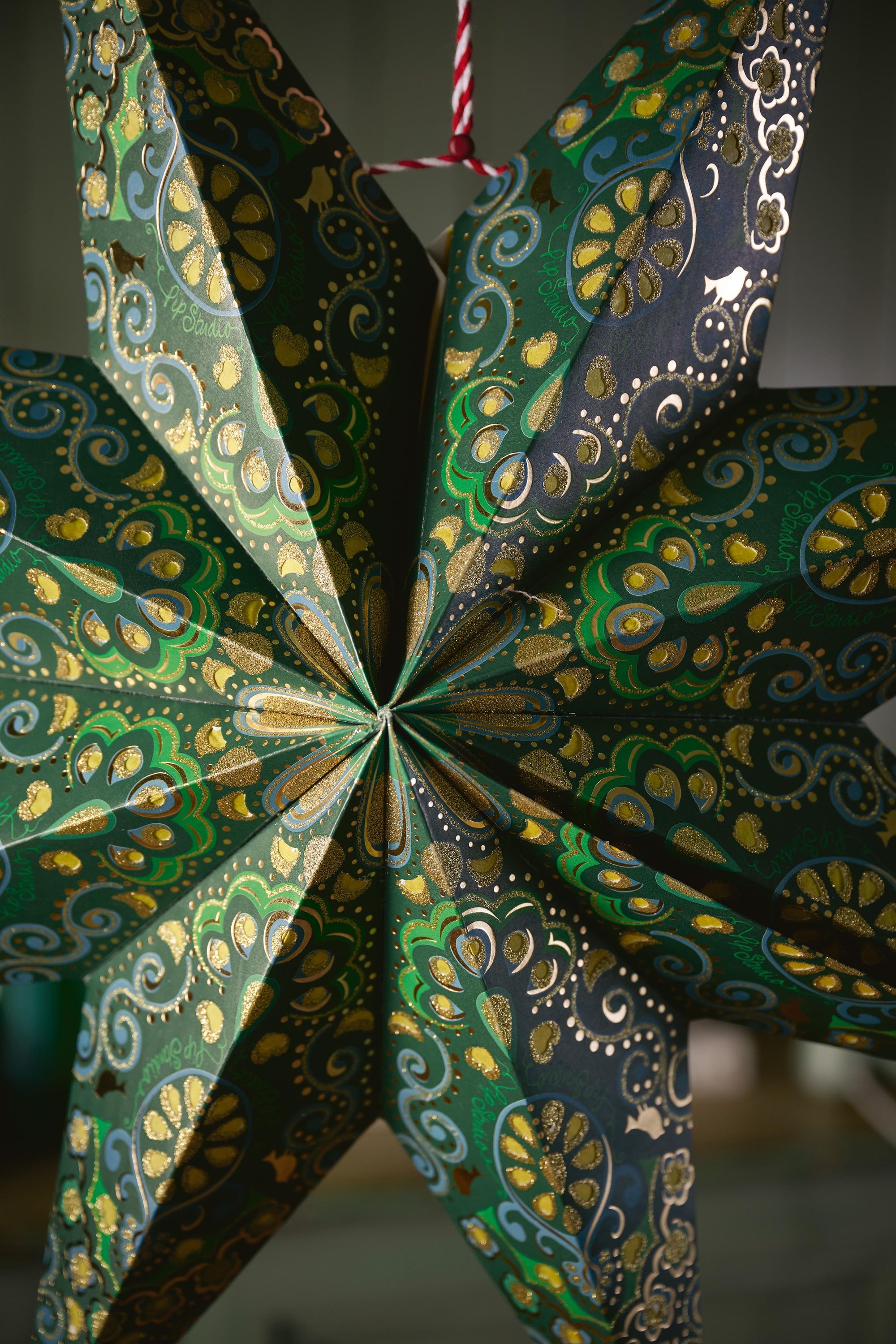 PIP STUDIO Christmas Weihnachtsstern dunkelgrün 60cm Lifestyle 1