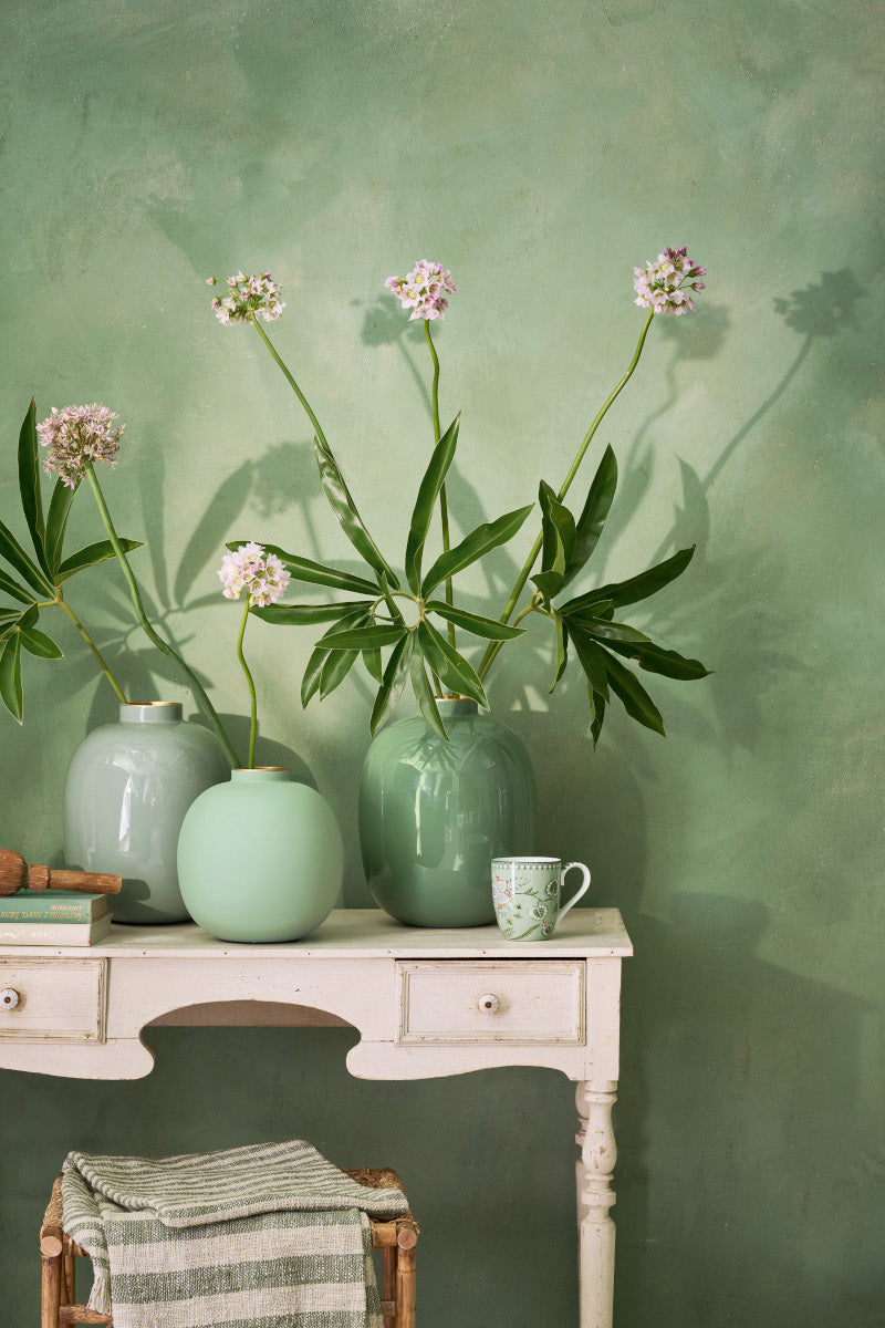 PIP STUDIO Vase Glass Soft Green 32cm Lifestyle 1