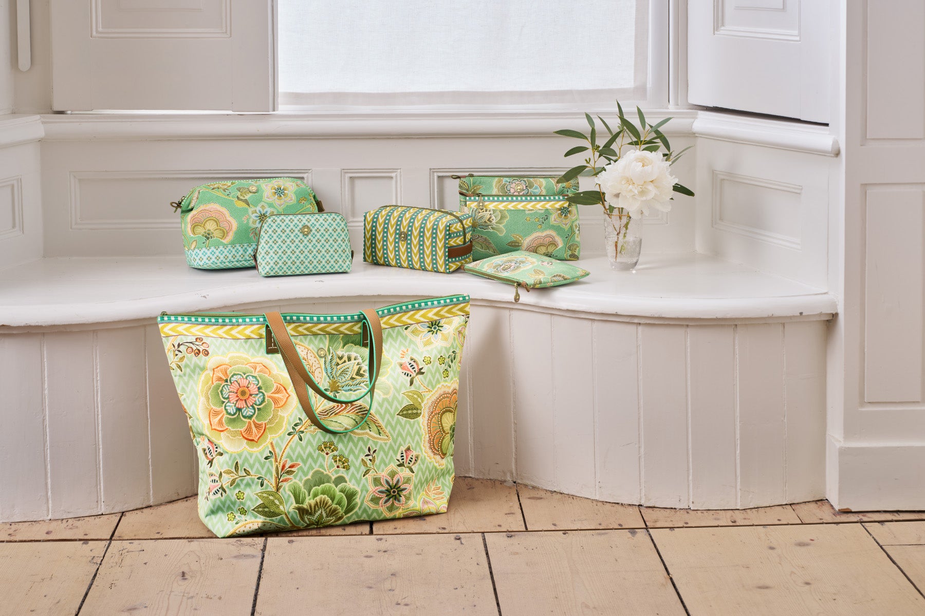 PIP STUDIO Tilda Tragetasche large Hakuna grün 66x20x44cm Lifestyle 3