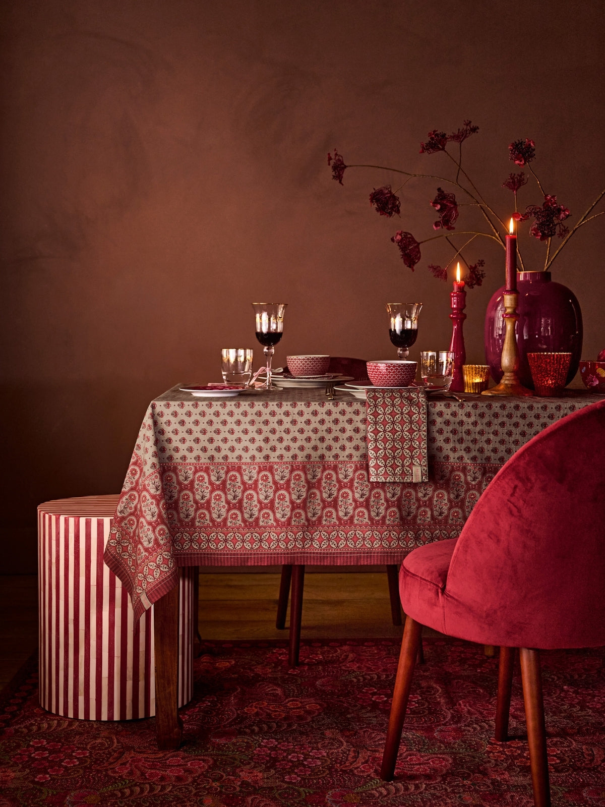 PIP STUDIO Blooming Tales Dark Red Stoffservietten 40x40cm Set4 - Produktbild 4