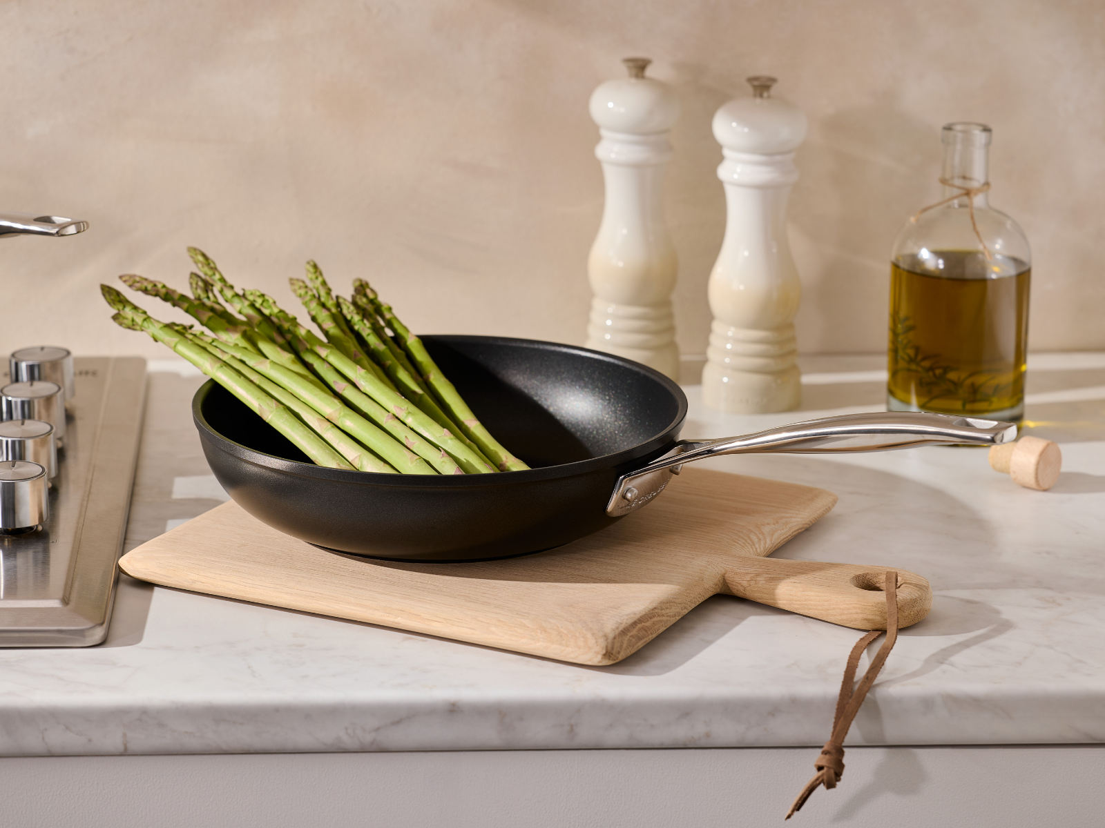Le Creuset Aluminium-Antihaft Pfanne rund hoch 24cm - Produktbild 7
