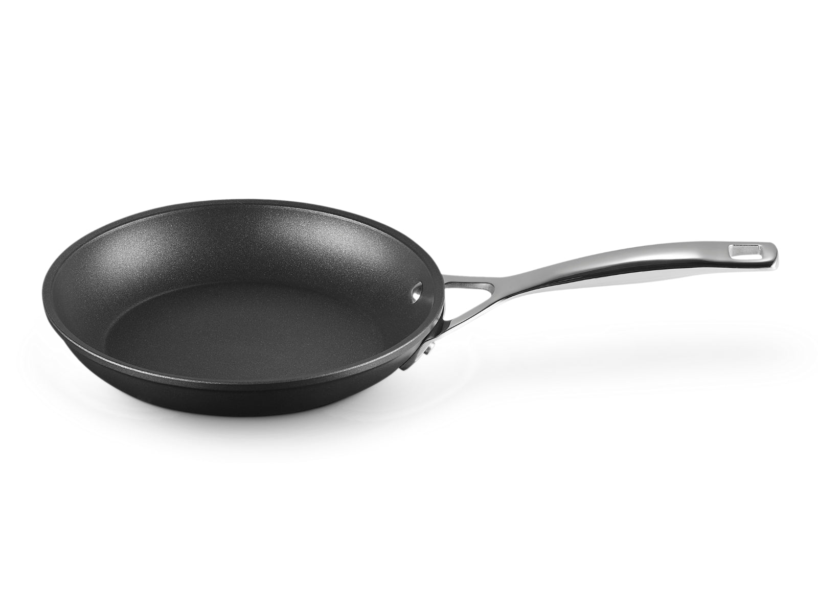 Le Creuset Aluminium-Antihaft Kochgeschirr-Set 4tlg Freisteller 3