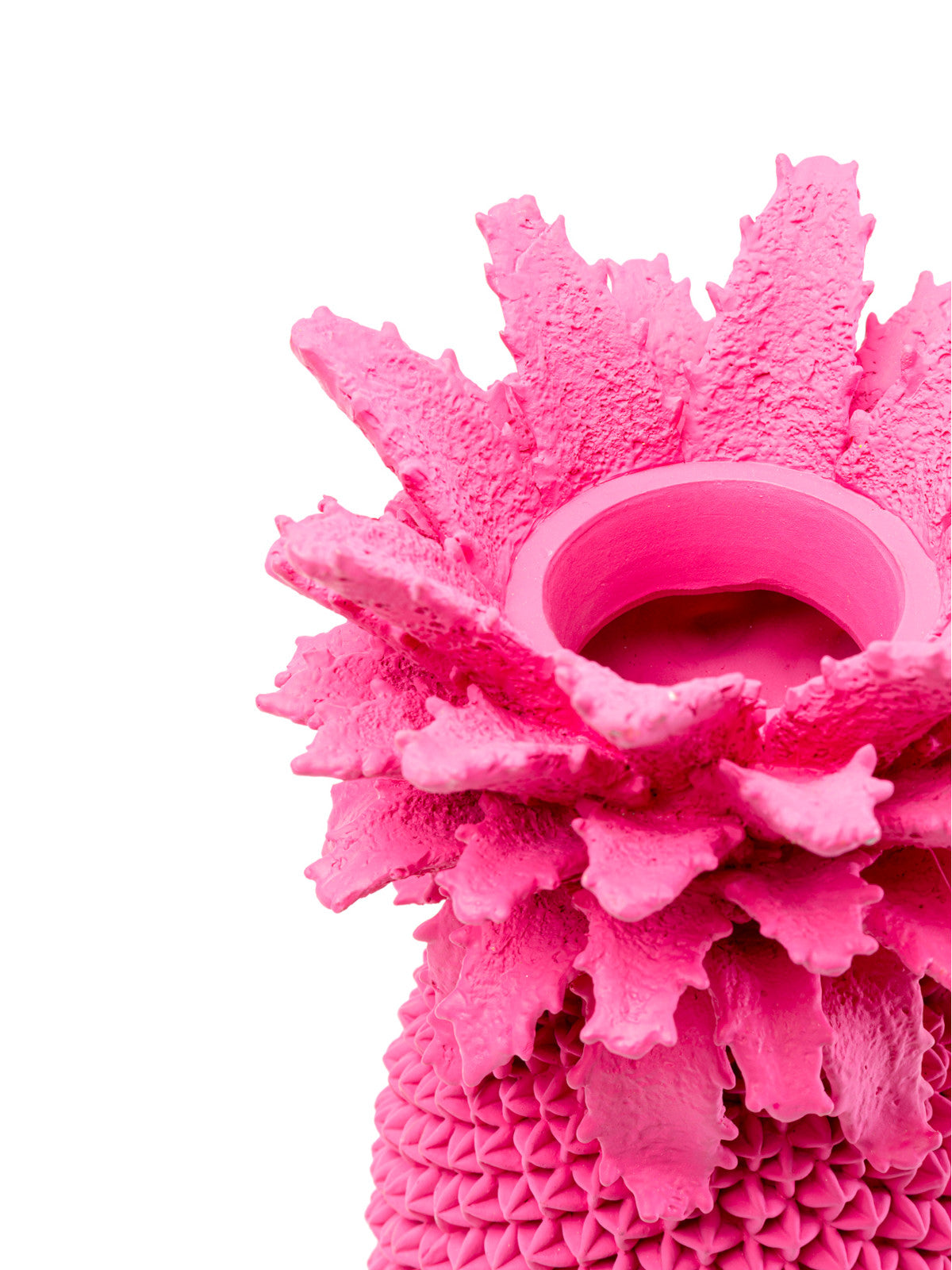 KARE Design Vase Pineapple Rosa 30cm Lifestyle 2