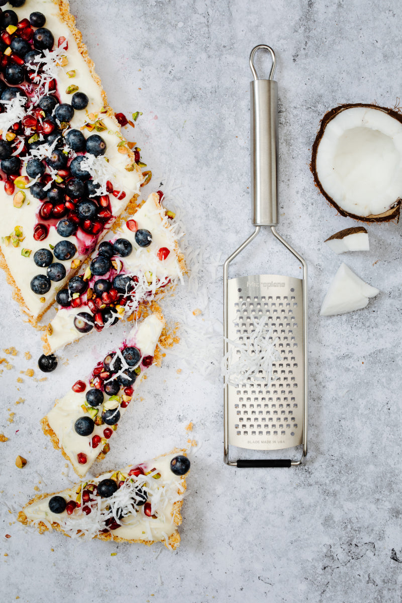 Microplane Professional Edelstahl Reibe grobe Klinge 30cm Lifestyle 2