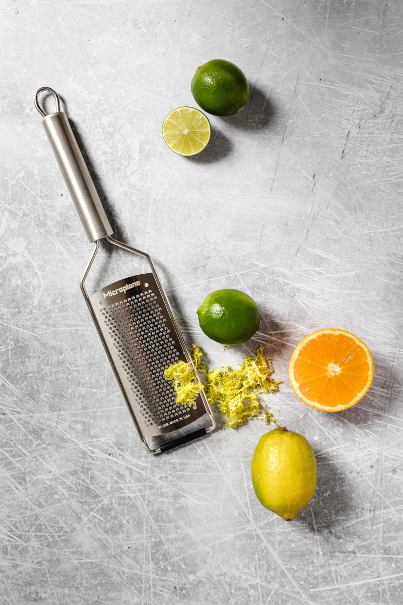 Microplane Professional Edelstahl Reibe feine Klinge 30cm Lifestyle 2