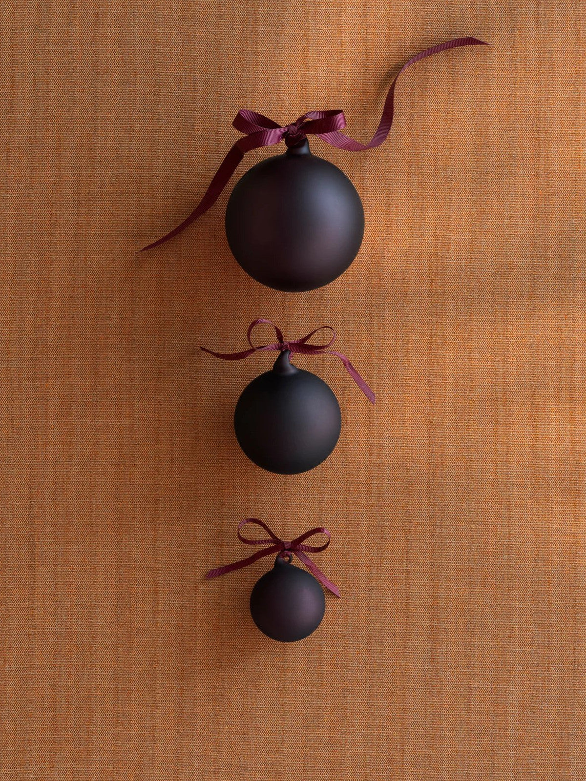 Blomus JUHLA Weihnachtsschmuck M midnight plum 7cm 4tlg Lifestyle 3