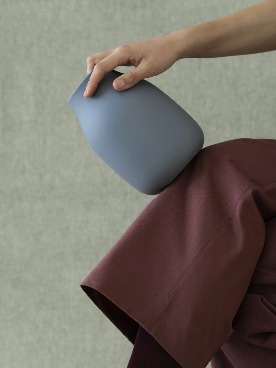 Blomus COLORA Vase tradewinds L 20cm Lifestyle 3