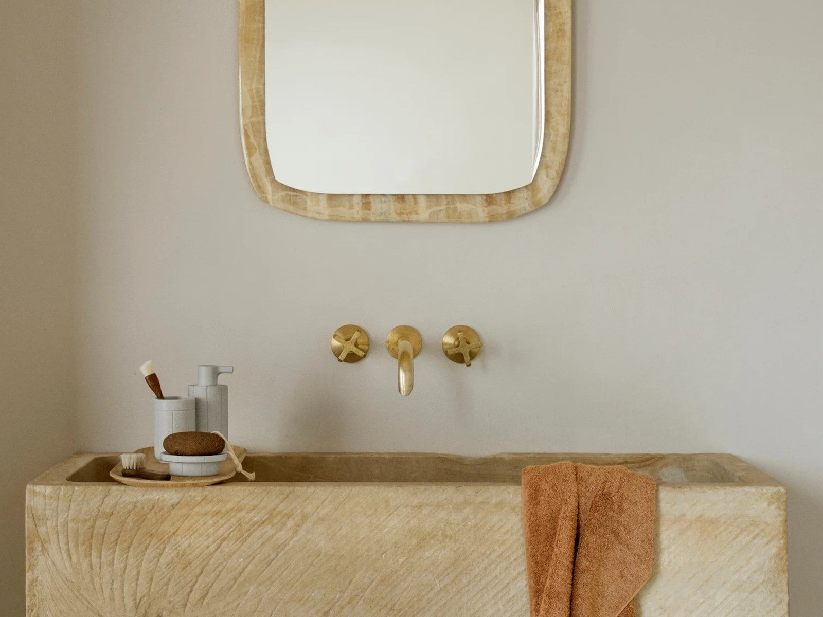 Blomus BAKI Tablett L oak 55x20cm Lifestyle 1