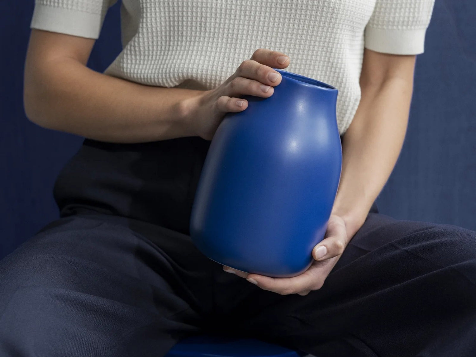 Blomus COLORA Vase L mazarine blue 20cm - Produktbild 2