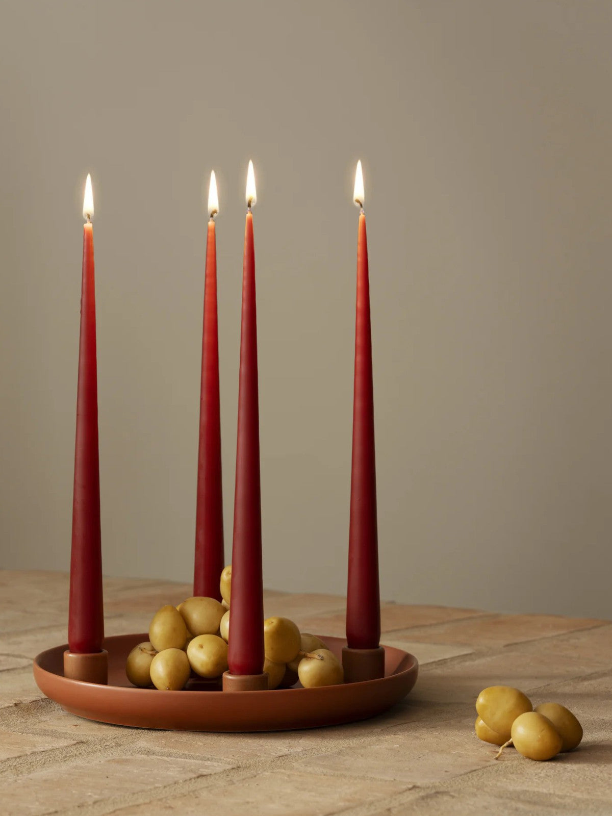 Blomus LOHA Kerzenhalter rund agave green 30cm Lifestyle 1