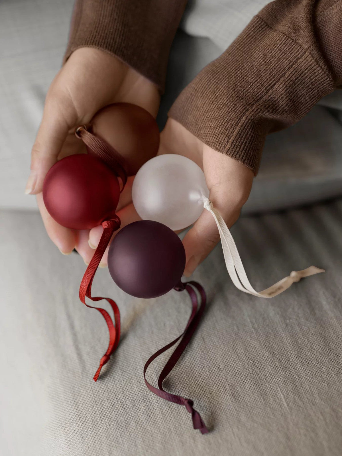 Blomus JUHLA Weihnachtsschmuck M port/plum/brown 5cm 6tlg Lifestyle 4