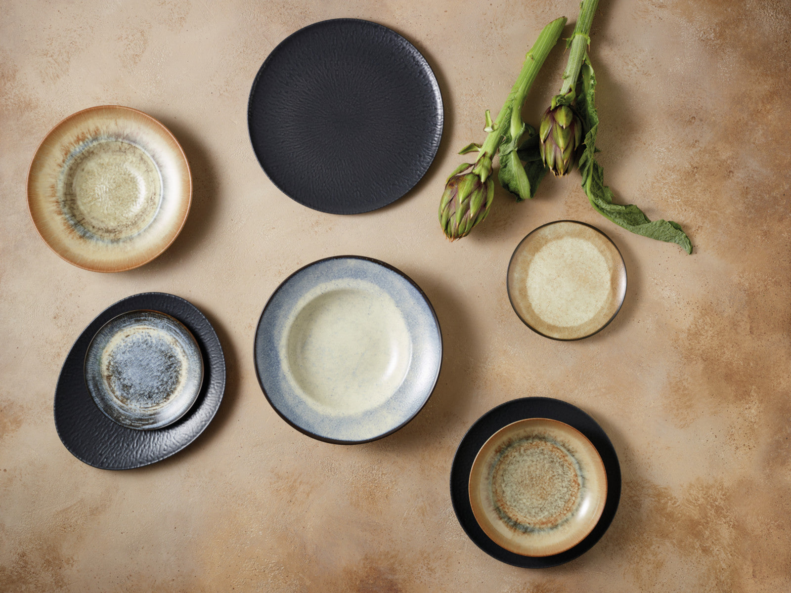 Rosenthal Arthur Krupp Stoneware Galaxy Neptune Teller flach oval 31x26cm Lifestyle 2