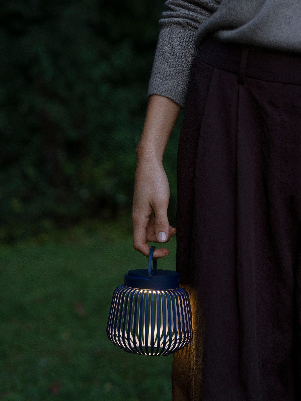 Blomus LITO Mobile LED Leuchte agave green XS 12cm Lifestyle 2