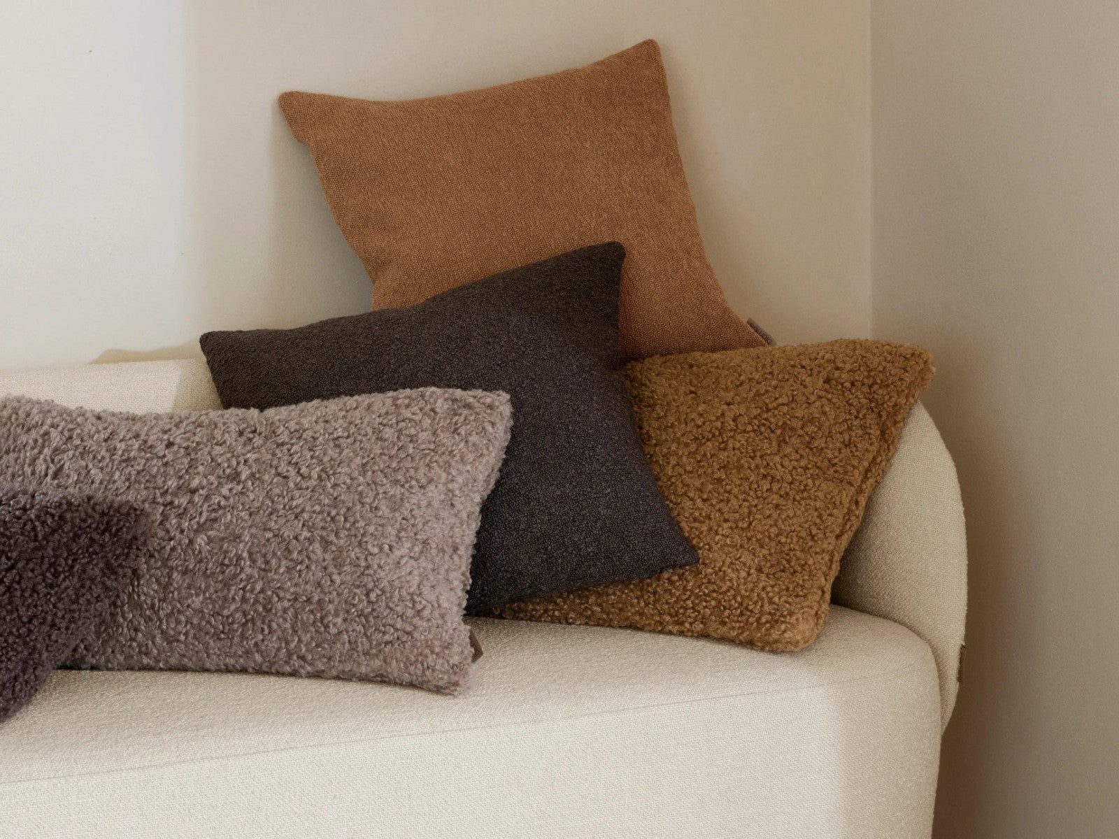 Blomus TEDDY Kissenhülle fundi 30x50cm Lifestyle 2