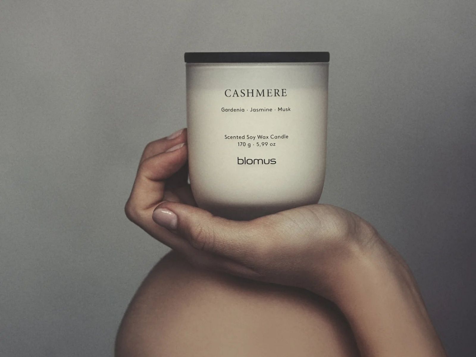 Blomus TUOKSU Duftkerze S Cashmere moonbeam 9cm - Produktbild 3