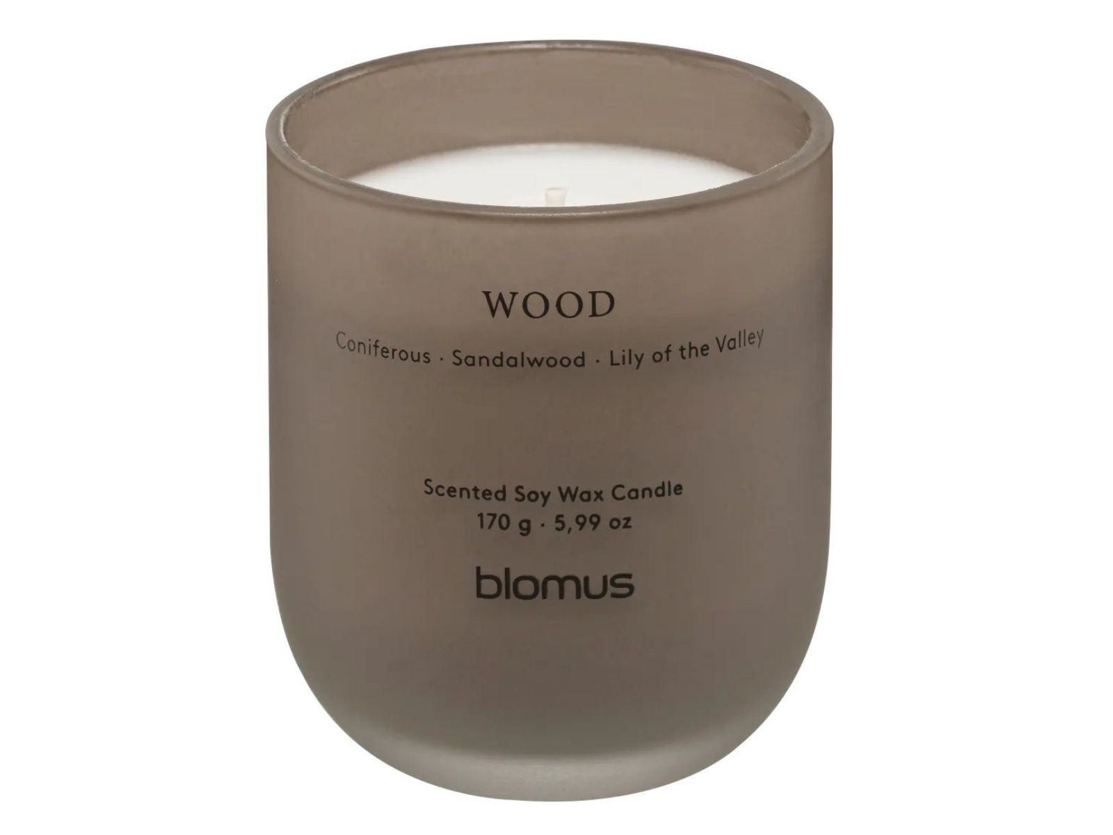 Blomus TUOKSU Duftkerze S Wood coffee 9cm Freisteller 1