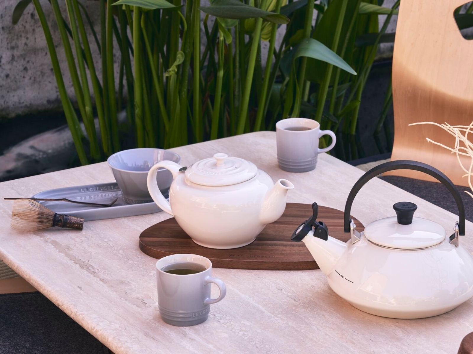 Le Creuset Becher 350 ml perlgrau Lifestyle 2