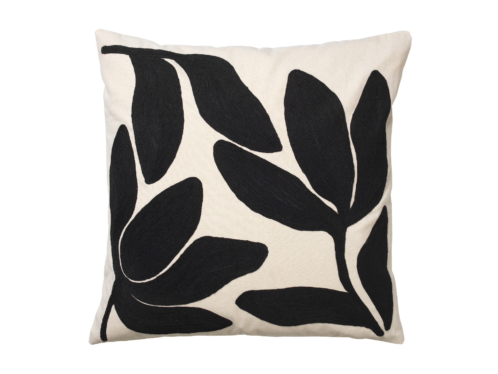 Broste Copenhagen Herbert Kissenbezug black/natural 50x50cm Freisteller 1