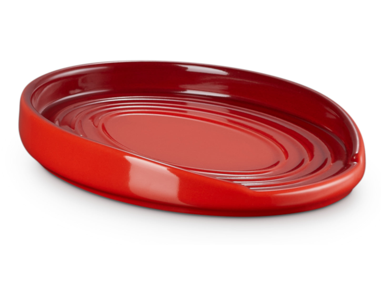 Le Creuset Löffelablage oval kirschrot 16cm Freisteller 1