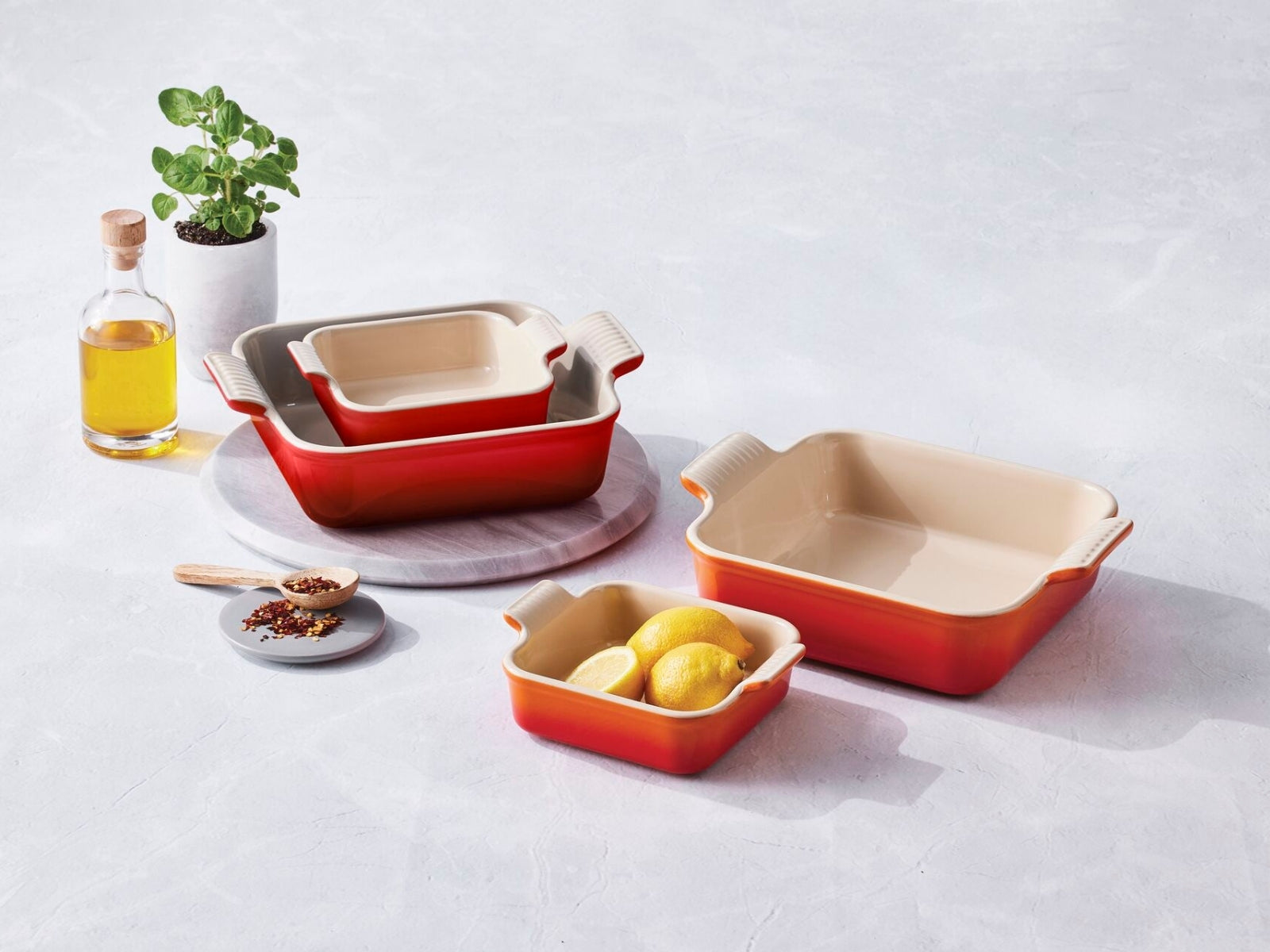 Le Creuset Auflaufform Tradition quadratisch ofenrot 2tlg Lifestyle 2