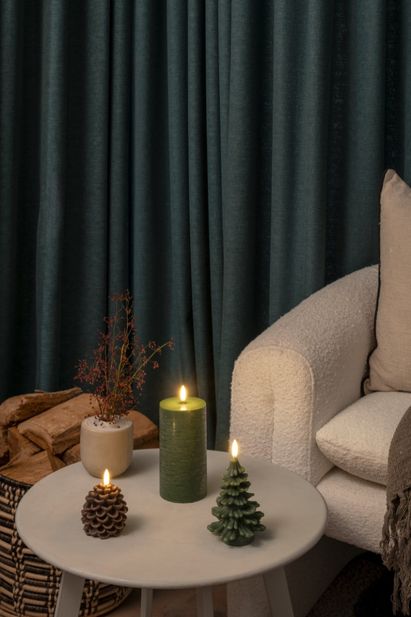 UYUNI LIGHTING Pillar LED-Kerze Rustic olive green 20,3cm - Produktbild 3