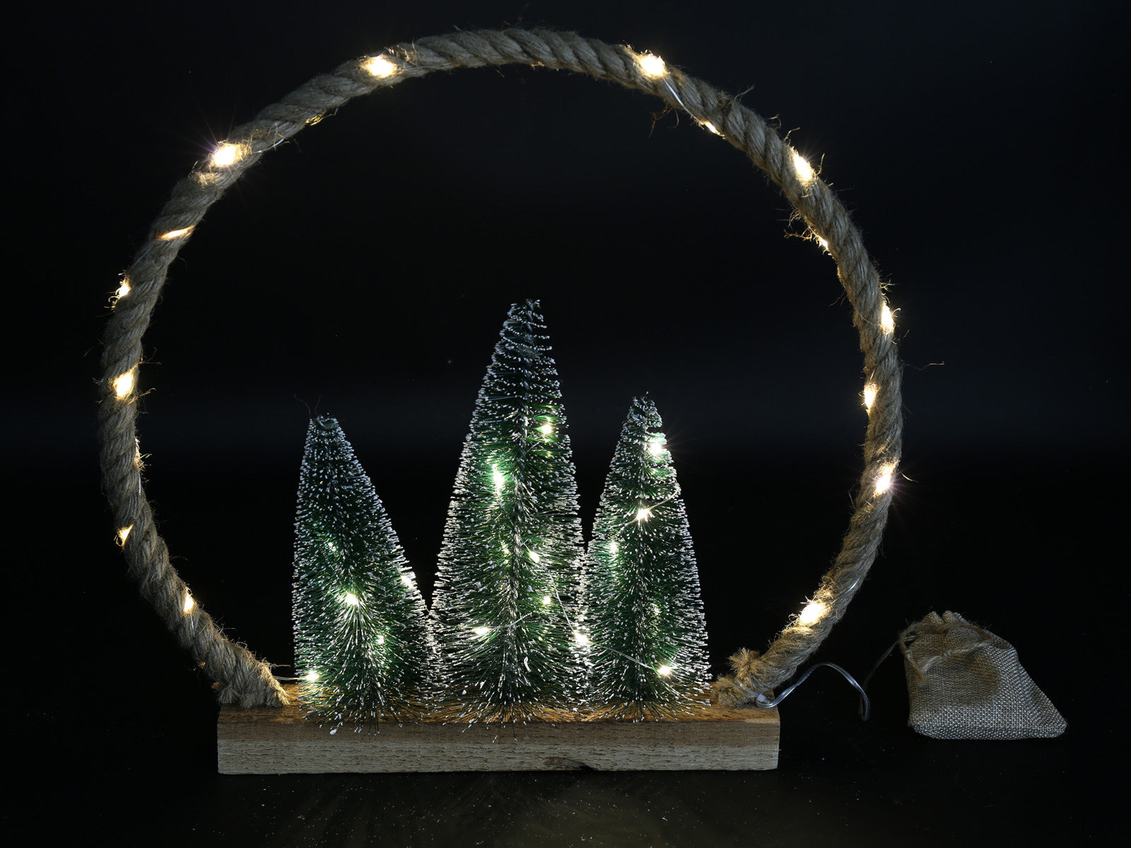 Decostar Weihnachtsornament LED Ropey L braun 40cm Freisteller 