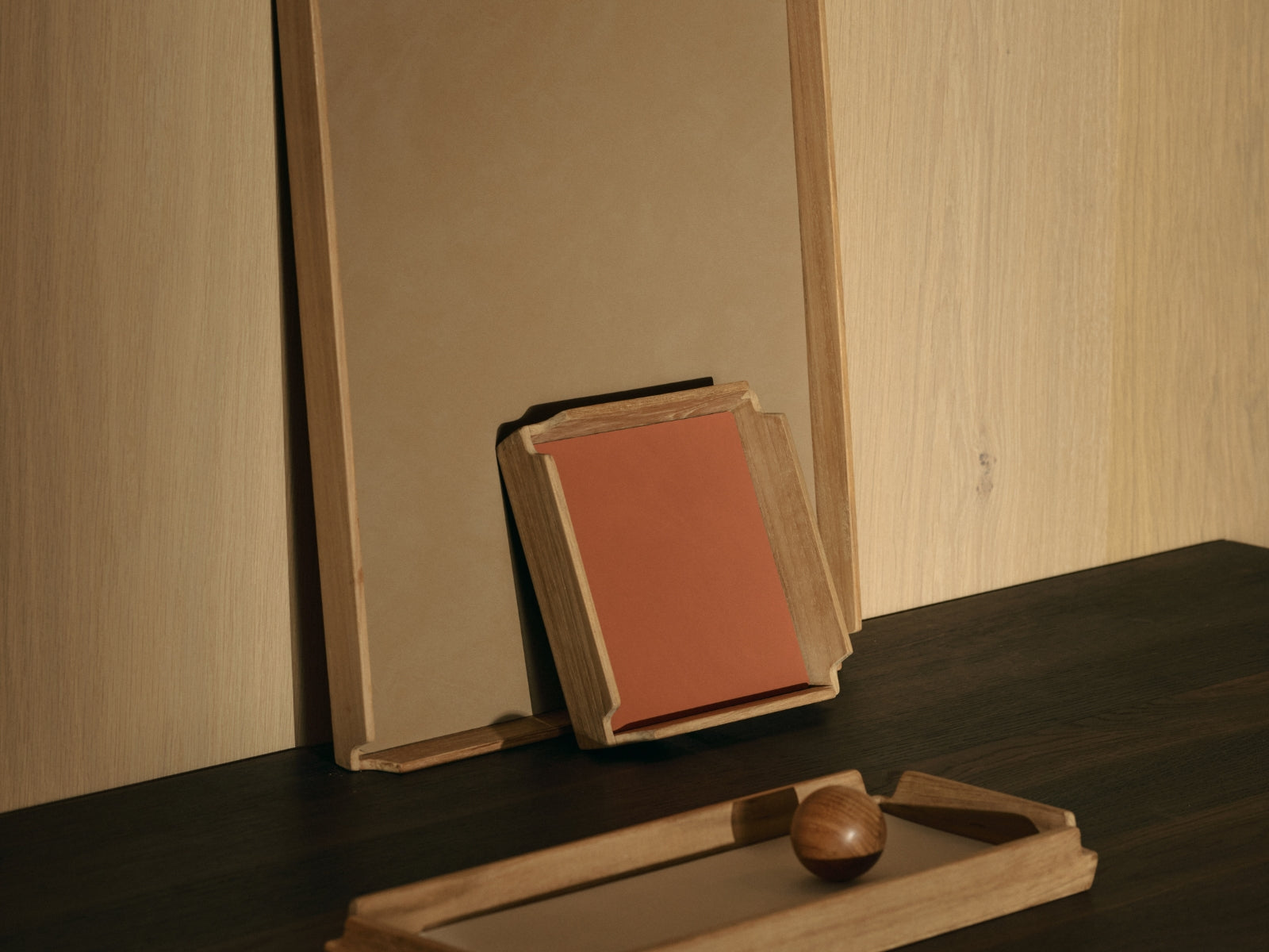 LIND DNA Nupo Tablett Teak Square M airy nougat 36x28cm - Produktbild 4