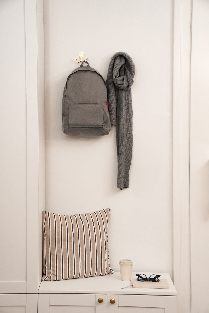 reisenthel mini maxi rucksack dark taupe - Produktbild 11