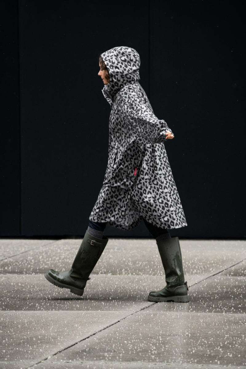 reisenthel mini maxi raincoat leo nero - Produktbild 10