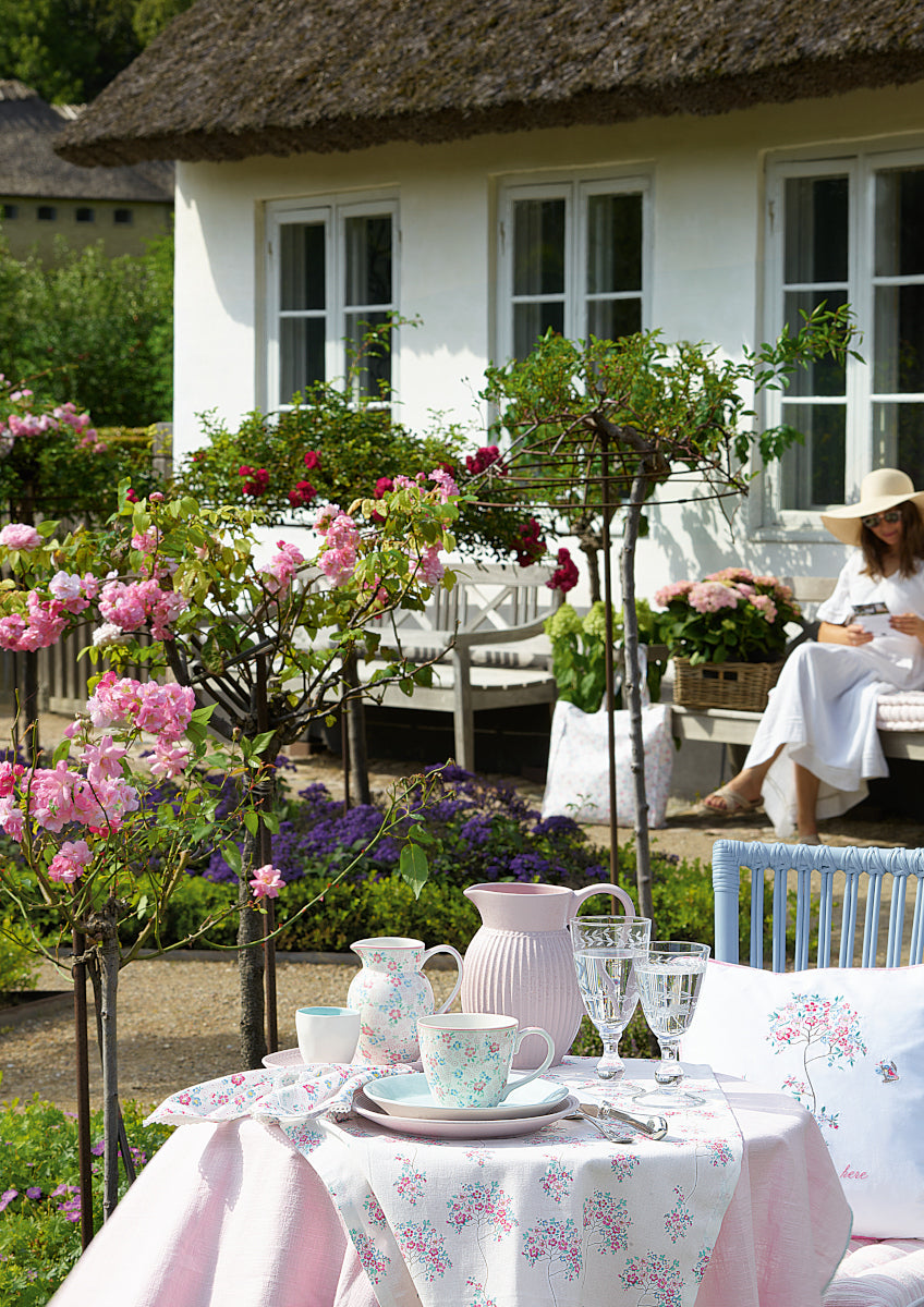 Greengate Athea Frühstücksteller white 20cm Lifestyle 1