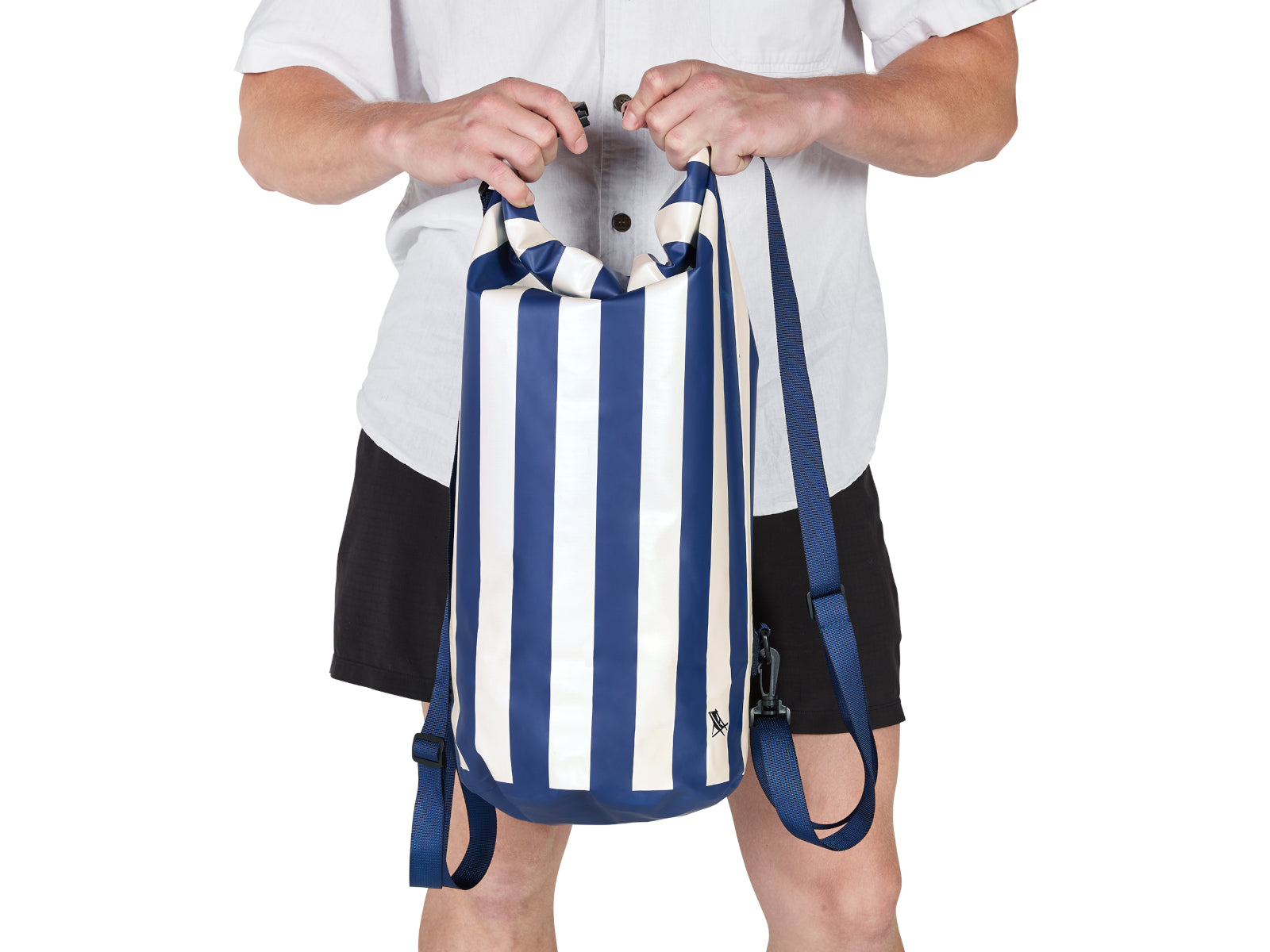 Dock & Bay Tragetasche wasserdicht M Whitsunday Blue 20l Freisteller 4