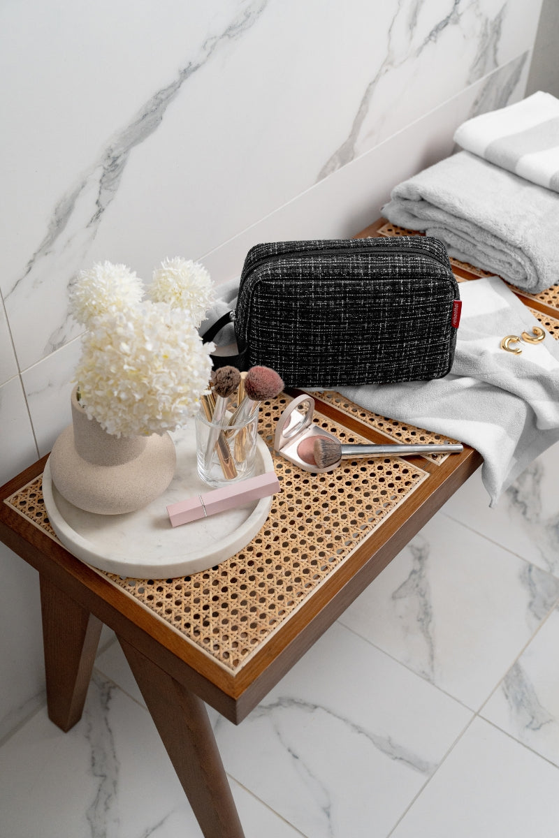 reisenthel cosmeticpouch M bouclé black - Produktbild 7