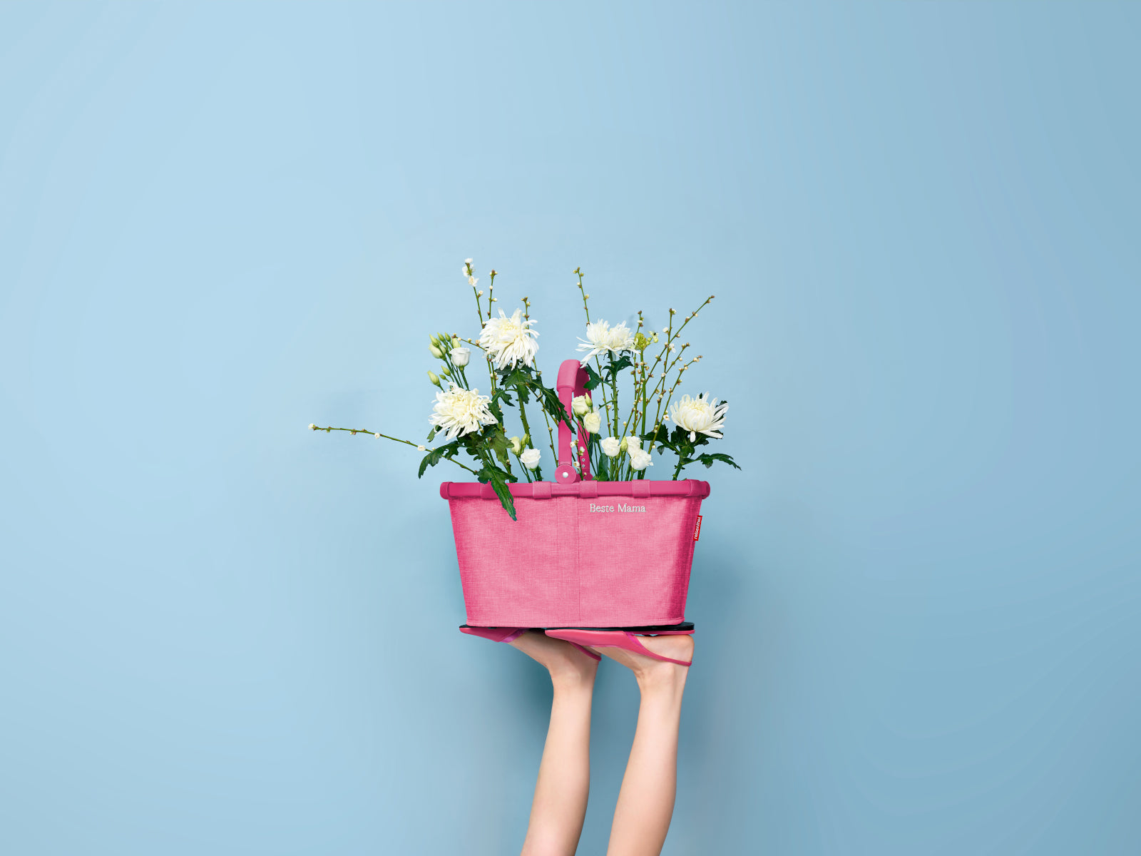 reisenthel carrybag frame twist pink Lifestyle 1