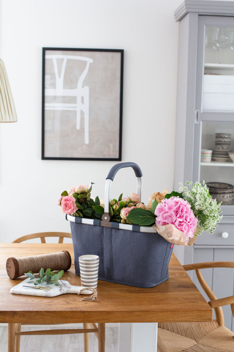 reisenthel carrybag herringbone dark blue Lifestyle 1