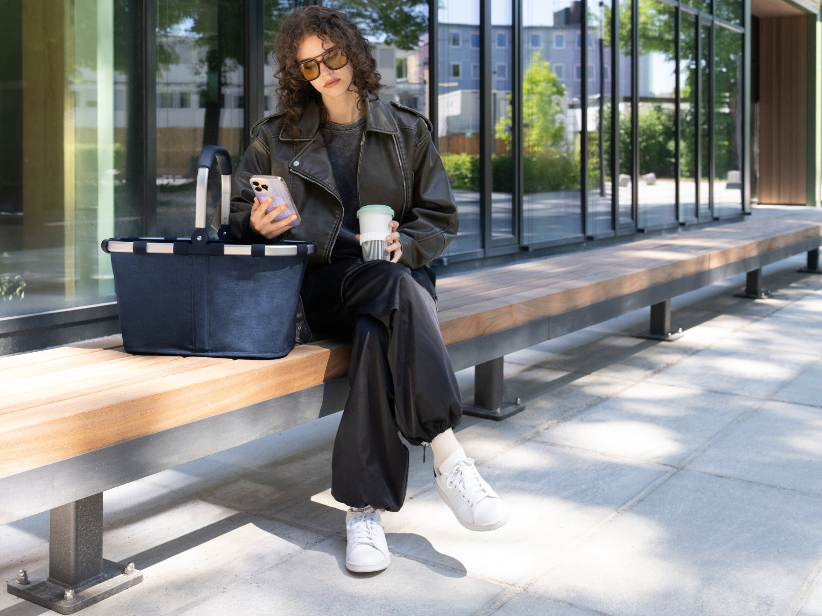 reisenthel carrybag twist navy Lifestyle 5