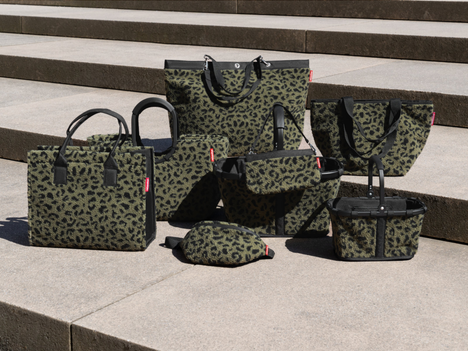 reisenthel loopshopper L teddy leo olive Lifestyle 4