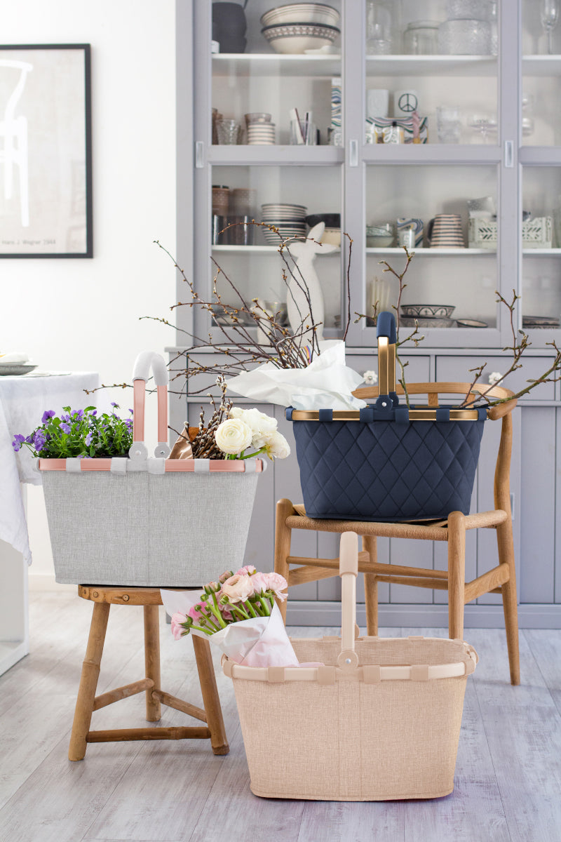 reisenthel carrybag frame twist coffee Lifestyle 4