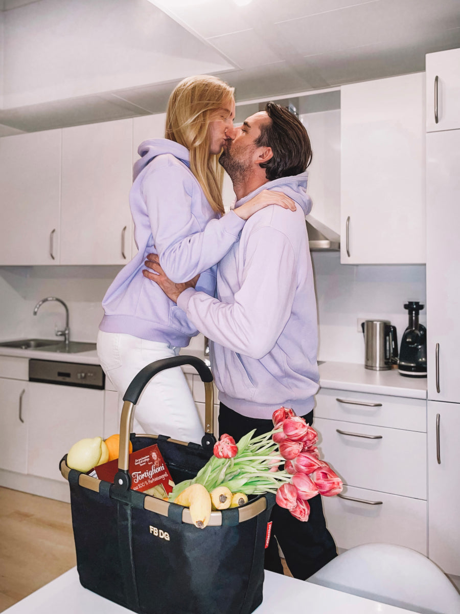 reisenthel carrybag frame gold/black Lifestyle 3