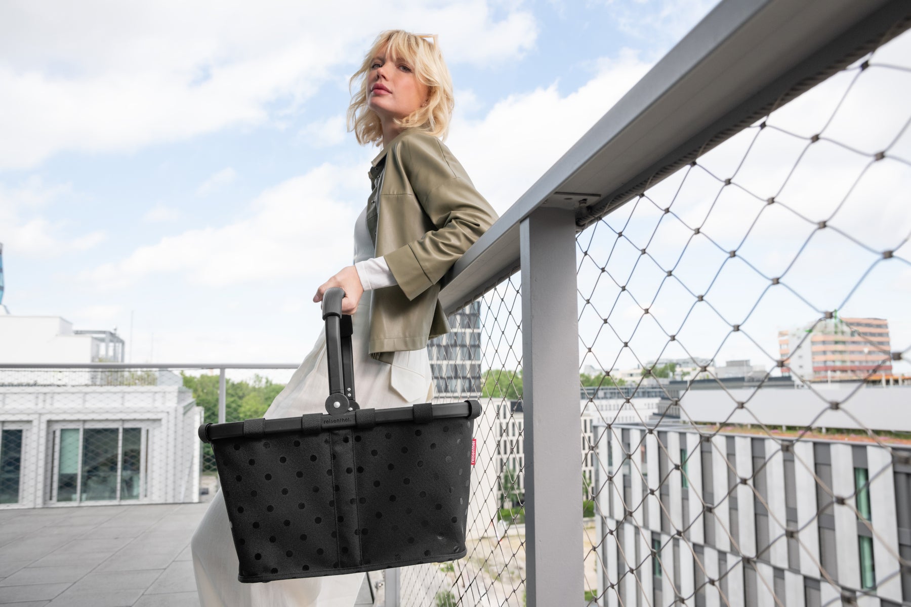 reisenthal carrybag frame glossy dots black Lifestyle 6