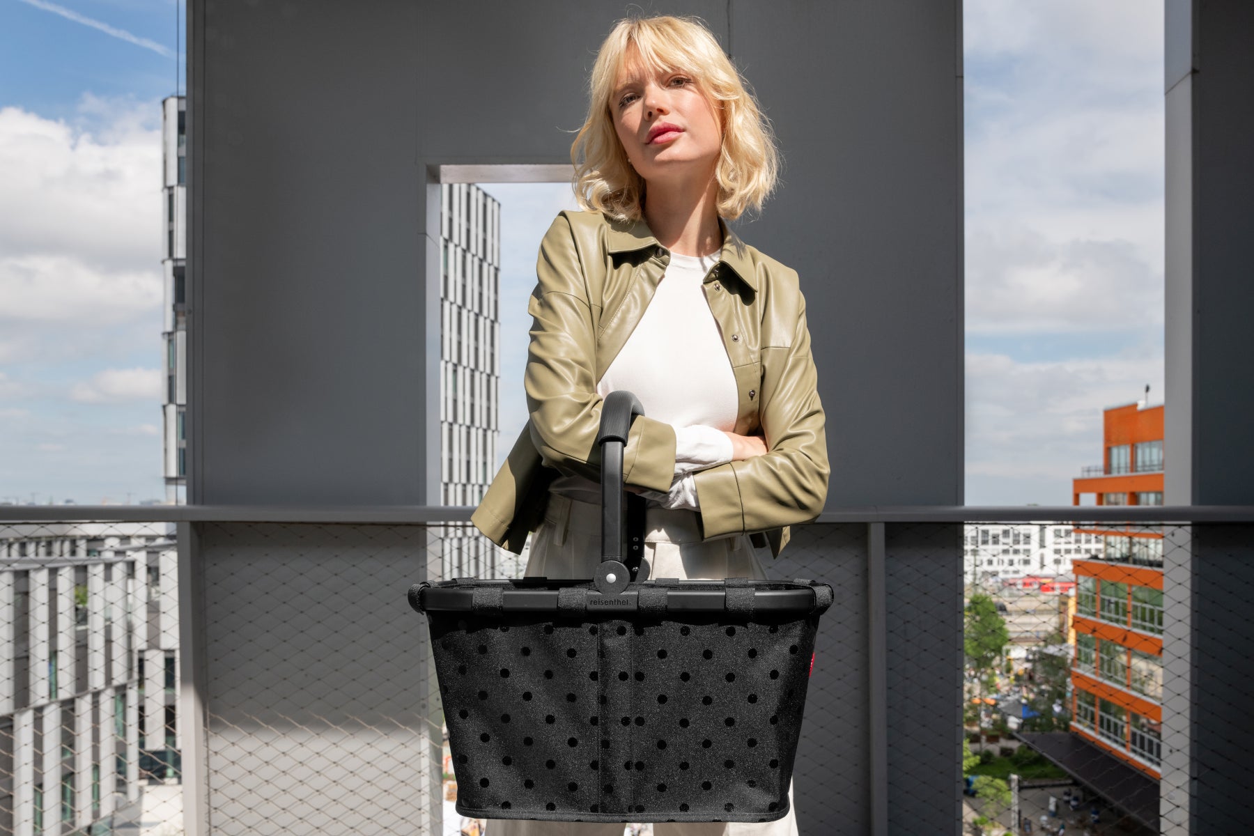 reisenthal carrybag frame glossy dots black Lifestyle 11