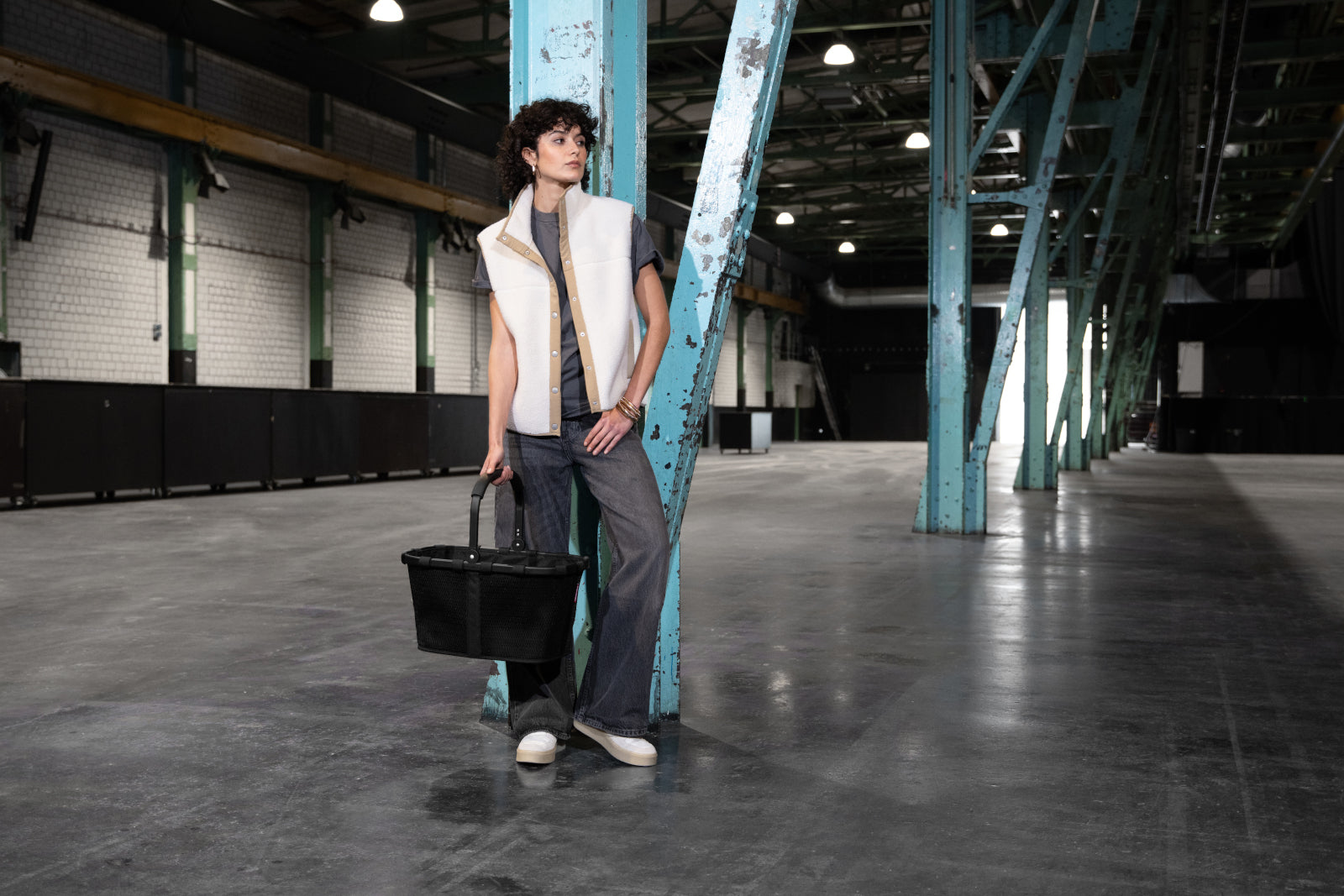 reisenthel carrybag mesh black Lifestyle 3