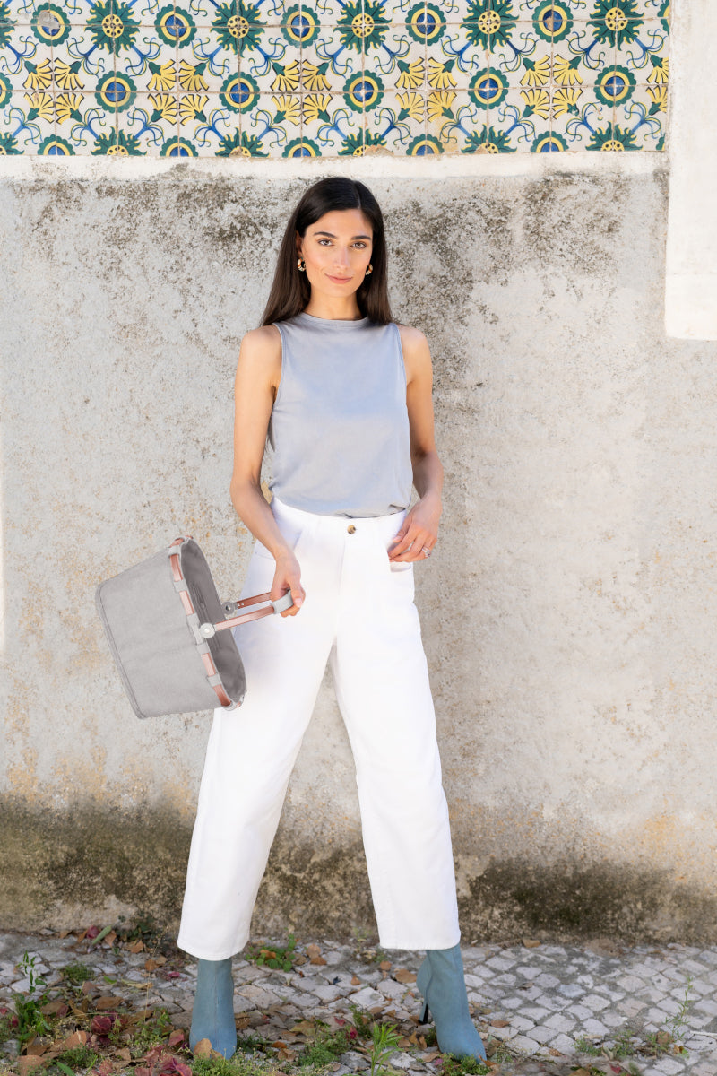 reisenthel carrybag XS frame twist sky rose Lifestyle 1