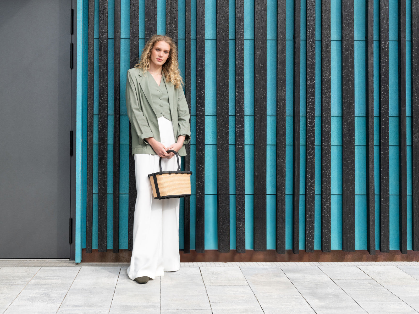 reisenthel carrybag XS frame raffia black Lifestyle 6