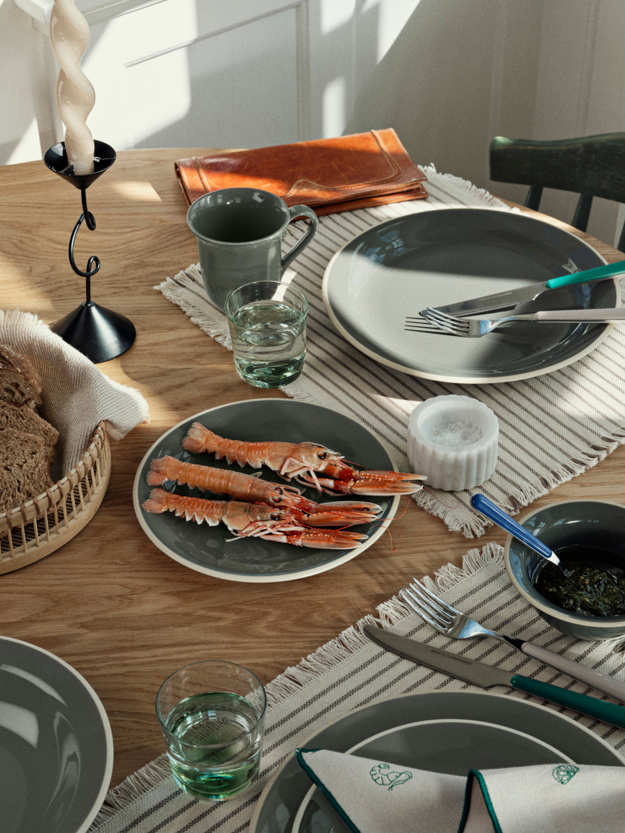 Broste Copenhagen Taverna Suppenteller Ø24 x 8cm Lifestyle 