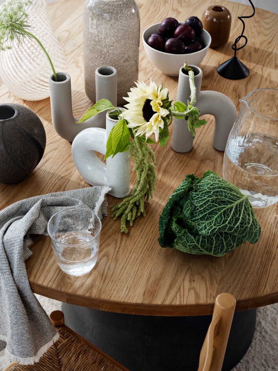 Broste Copenhagen Hector Vase 4,5 x 13 x 19cm Lifestyle 