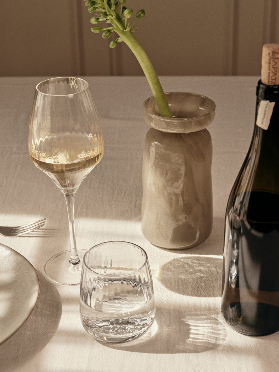 Broste Copenhagen Solai Vase white 19,5cm Lifestyle 1